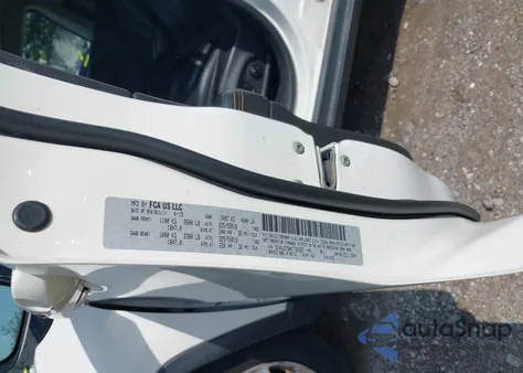 2019 Jeep Compass Limited 4X4 z USA, uszkodzony, nr VIN 3C4NJDCB4KT766567